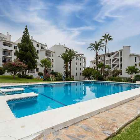 Club Delta Apartments By Ghr Rentals Міхас Екстер'єр фото